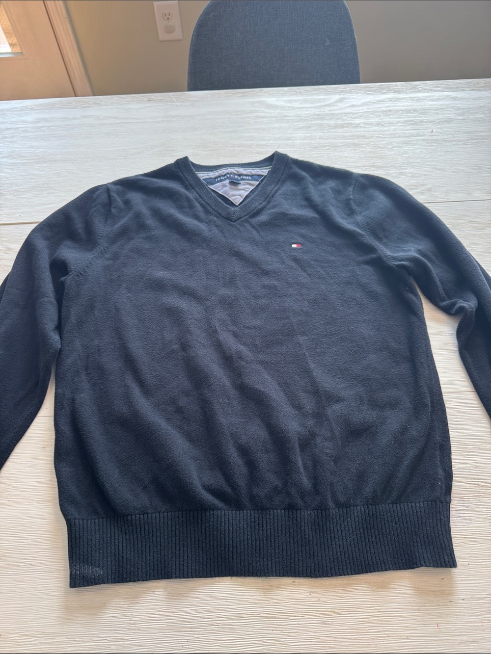 Tommy Hilfiger Men's black V-Neck Sweater